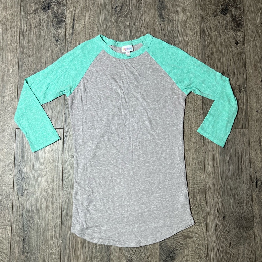 3/4 sleeve mint and grey LuLaRoe Randy